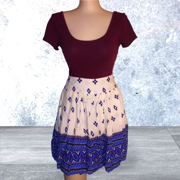 Aztec pattern fully lined slip on skirt with 2 pockets - Picture 2 of 4